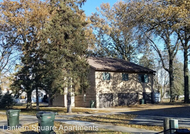Building Photo - 3 br, 1.5 bath House - 1705 Kimball Avenue