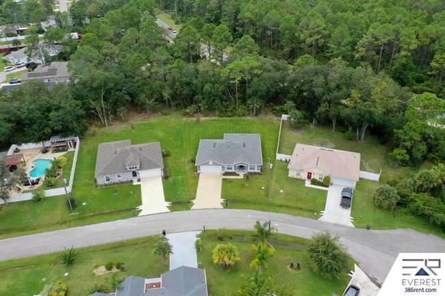Building Photo - 13 Sea Serpent Trail W