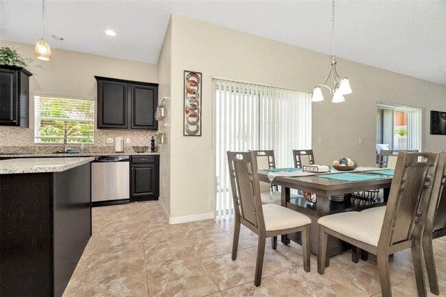 Building Photo - 3529 Lefays Point