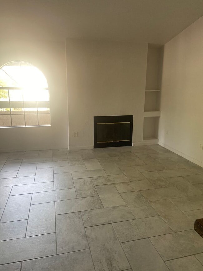 Building Photo - PlayersClub101-14203