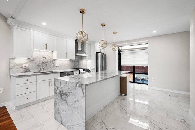 Building Photo - 32 Shipway Pl