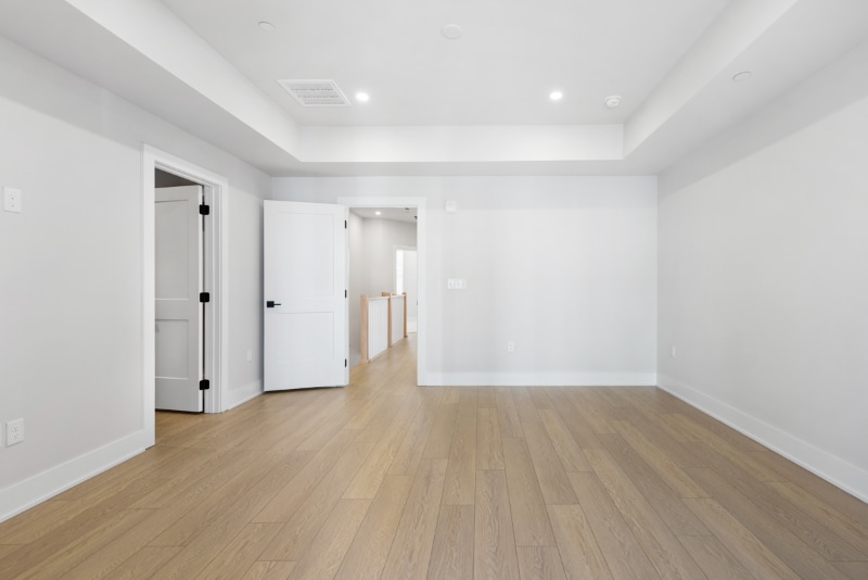 Building Photo - 814 42nd Ave N