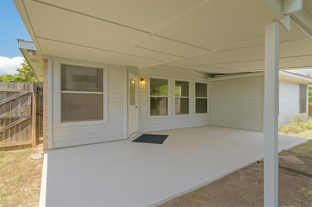 Building Photo - 721 Somerset Dr
