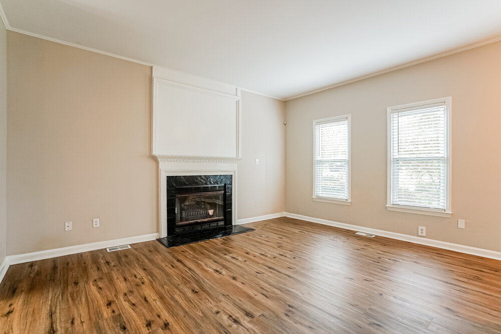 Building Photo - 100 Remington Woods Dr