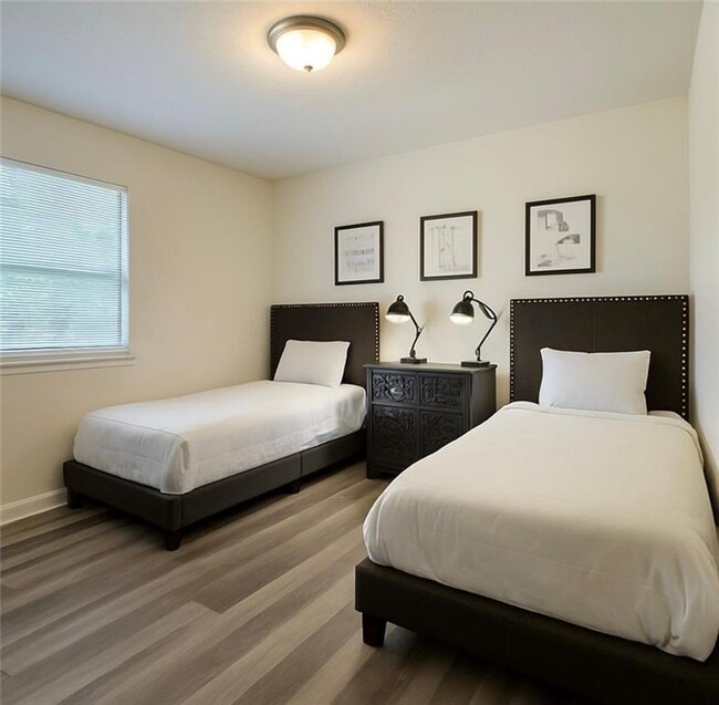 Building Photo - 1660 Almand Creek Dr SW