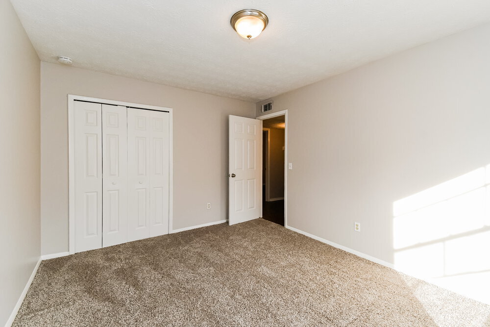 Building Photo - 7269 Sharbeth Dr S