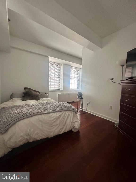 Building Photo - 219 S 18th St