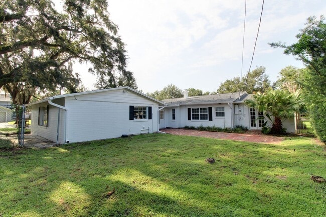 Building Photo - 1667 Mizell Ave