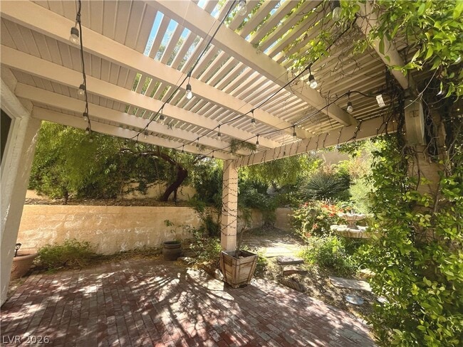 Building Photo - 1809 Snow Spring Ln