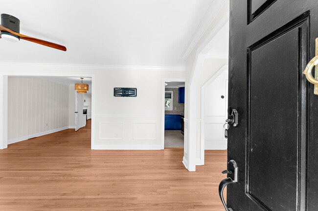 Building Photo - 774 Creekside Dr