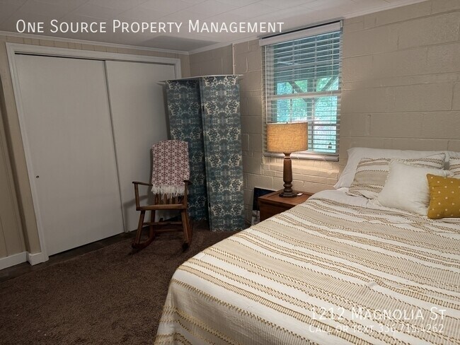 Building Photo - 1212 Magnolia St