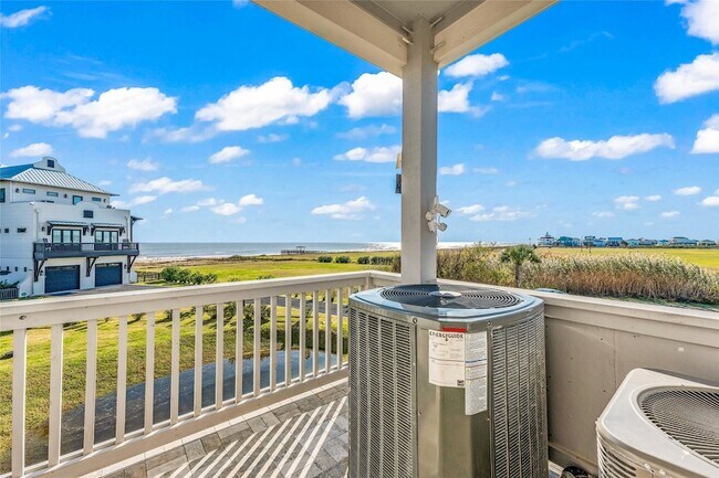 Building Photo - 312 Seagrass