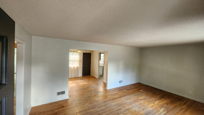 Building Photo - 2421 13th Ave