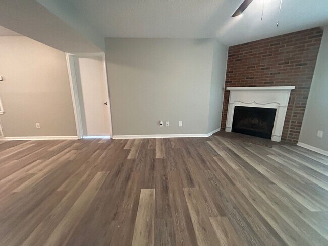 Building Photo - 3609 Juneau Rd