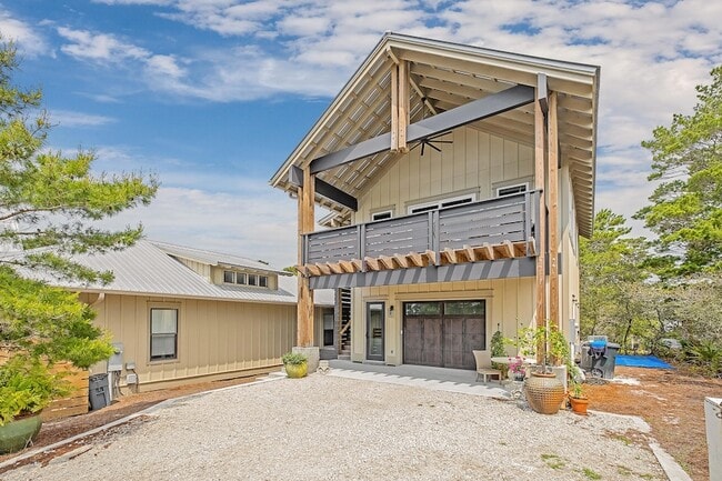 Building Photo - 45 Pine Knoll Ln