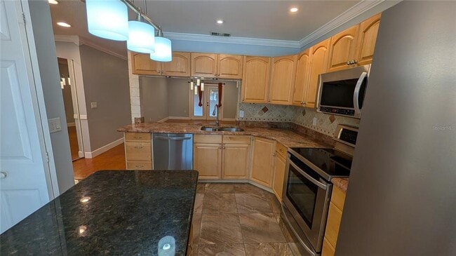 Building Photo - 4000 Poinciana Ct