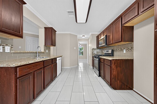 Building Photo - 24823 Cobble Canyon Ln