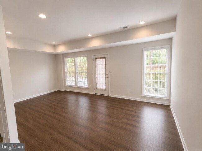Building Photo - 24697 Siltstone Square