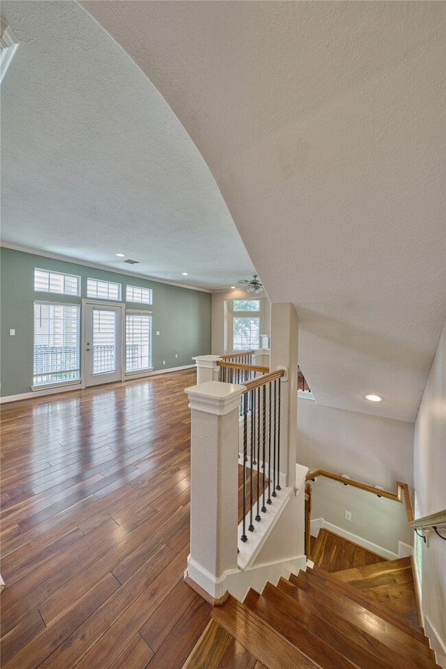 Building Photo - 2526 Bevis St