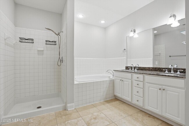 Building Photo - 1330 2nd St S