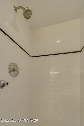 Building Photo - 6124 S River Run Dr