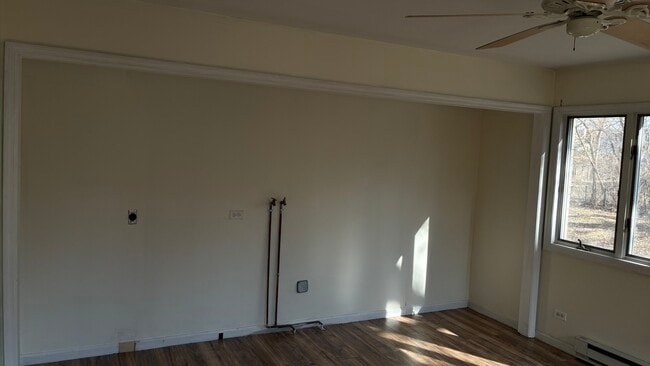 Building Photo - 155 Seymour Ave