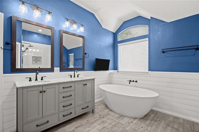 Building Photo - 316 Poppy Cove