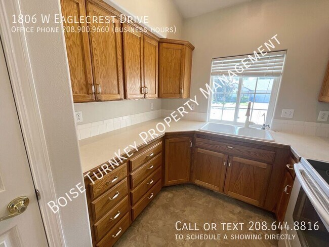 Building Photo - 1806 W Eaglecrest Dr