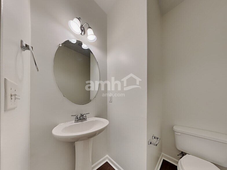 Building Photo - 8970 N Red Maple Cir