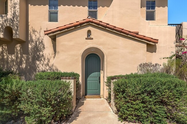 Building Photo - 450 White Fox Trail