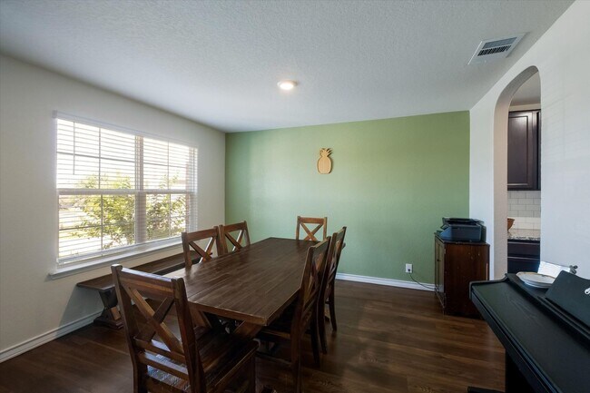 Building Photo - *Move In Special: Half off February 2026 Rent, If moved in by January*