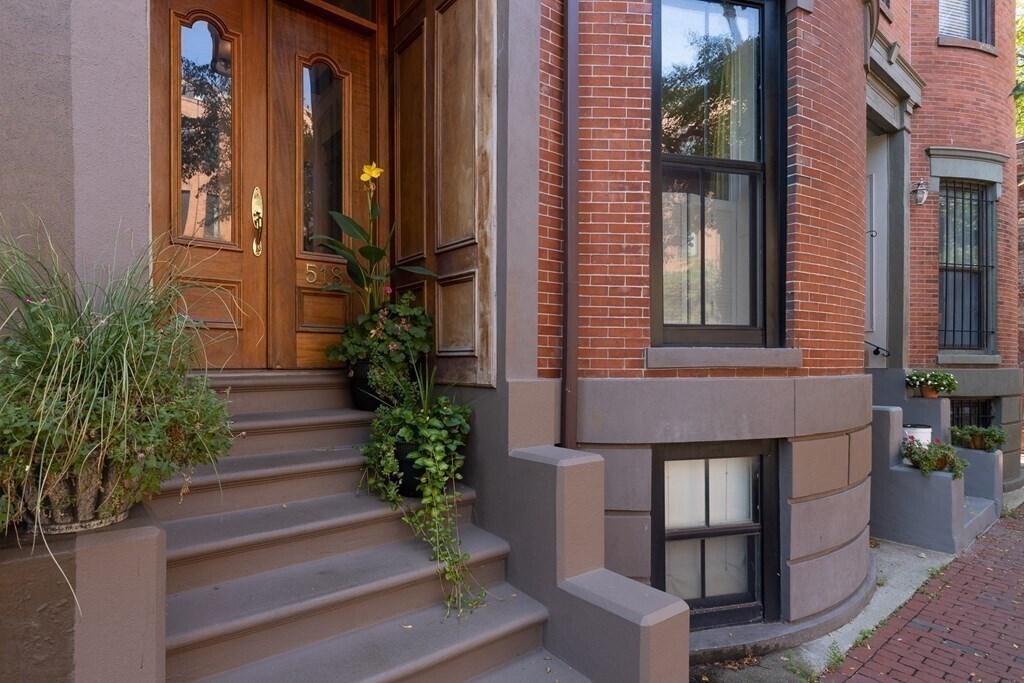 Building Photo - 524 Shawmut Ave