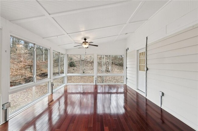 Building Photo - 182 Oak Forest Dr