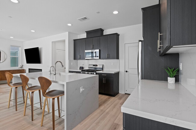 Building Photo - 39532 Tannat Dr