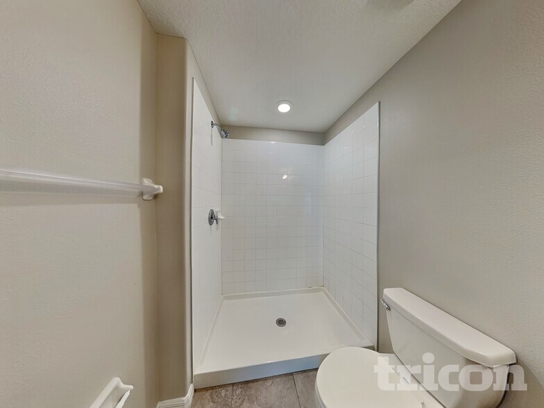 Building Photo - 10026 RoseMary Leaf Ln