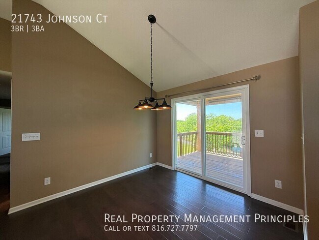 Building Photo - 21743 Johnson Ct