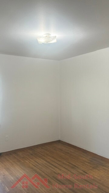 Building Photo - 1076 Dora Cove