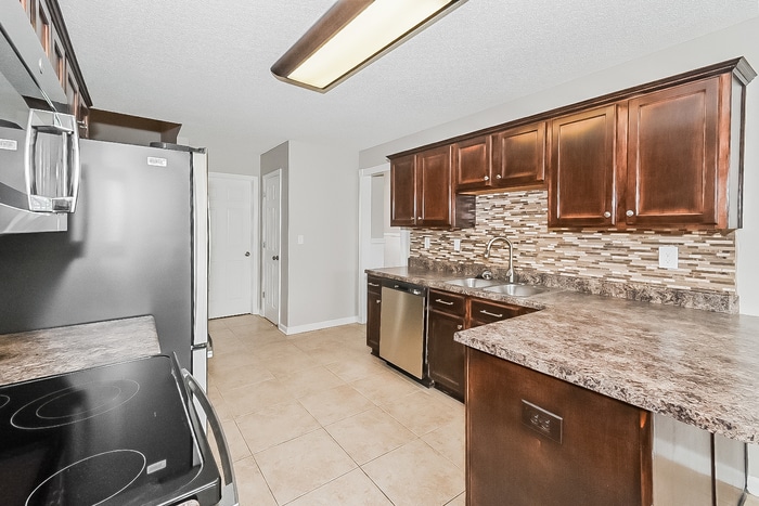 Building Photo - 9048 Gavin Dr