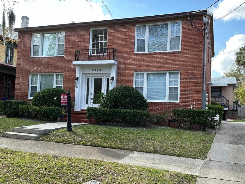 Unit is top left - 2743 Riverside Ave