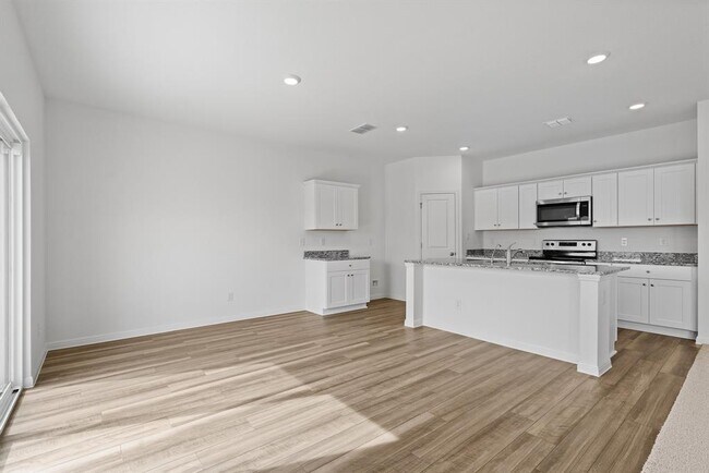 Building Photo - 619 Gemsbok Rd