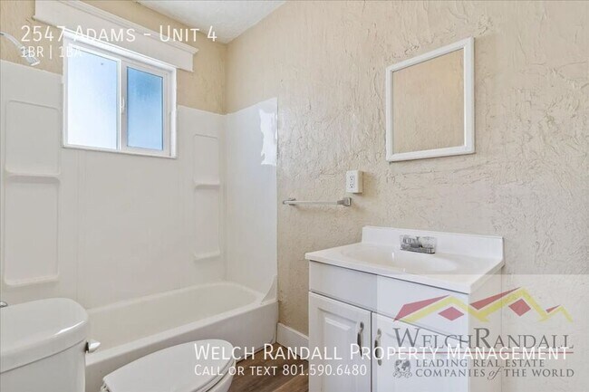 Building Photo - 2547 Adams-Unit 4