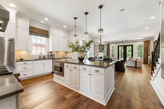 Building Photo - 7280 Samples Field Rd