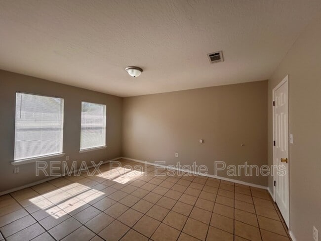 Building Photo - 28 Bentley Brooke Ln