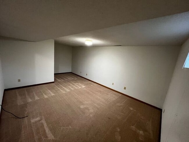 Building Photo - $2,200 | 4 Bedroom, 2.5 Bathroom Multi Floor Duplex | No Pets | Available for an August 1st, 2026...
