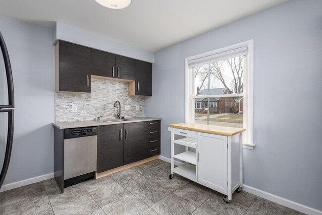 Building Photo - 23005 California St