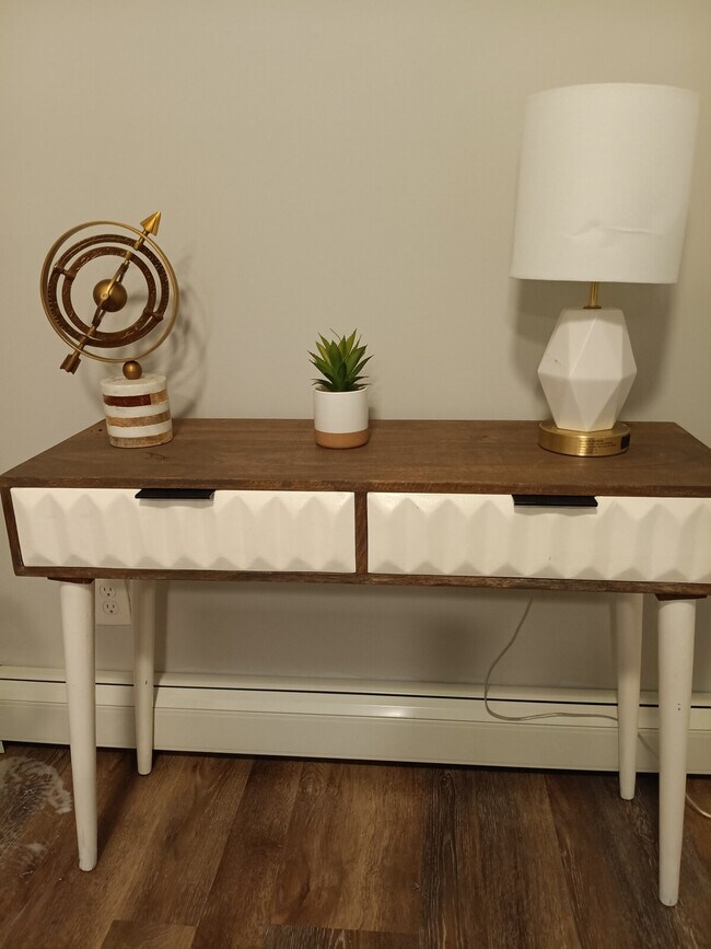 Building Photo - 20 Hawkins St