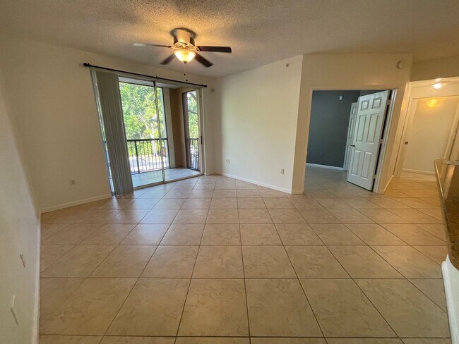 Building Photo - ANNUAL RENTAL - RESERVE AT NAPLES 2 BED / ...