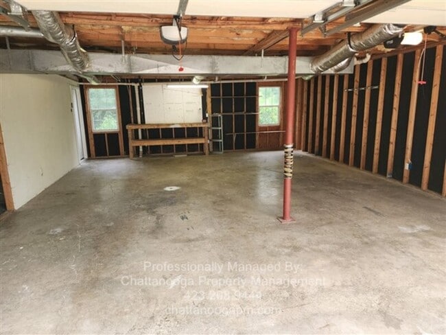 Building Photo - 6815 Benwood Dr