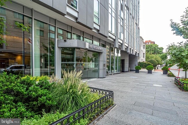 Building Photo - 1177 22nd St NW