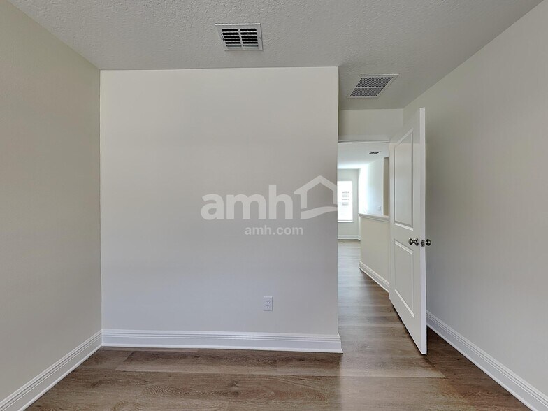 Building Photo - 4855 Rio Grande Cv